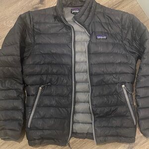 Patagonia Black and Gray Quilted Jacket